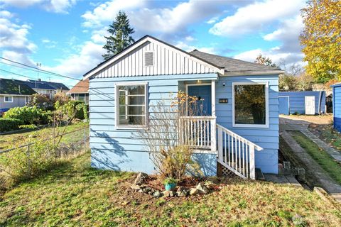 Photo of 1519 N Callow Avenue, Bremerton, WA 98312 (MLS # 2452514)