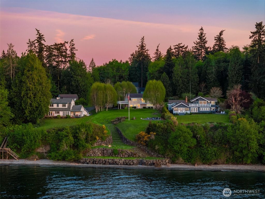 Photo of 39233 Blackmouth Place NE, Hansville, WA 98340 (MLS # 2527415)