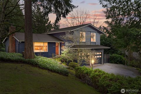 Photo of 16609 NE 91st Street, Redmond, WA 98052 (MLS # 2485369)