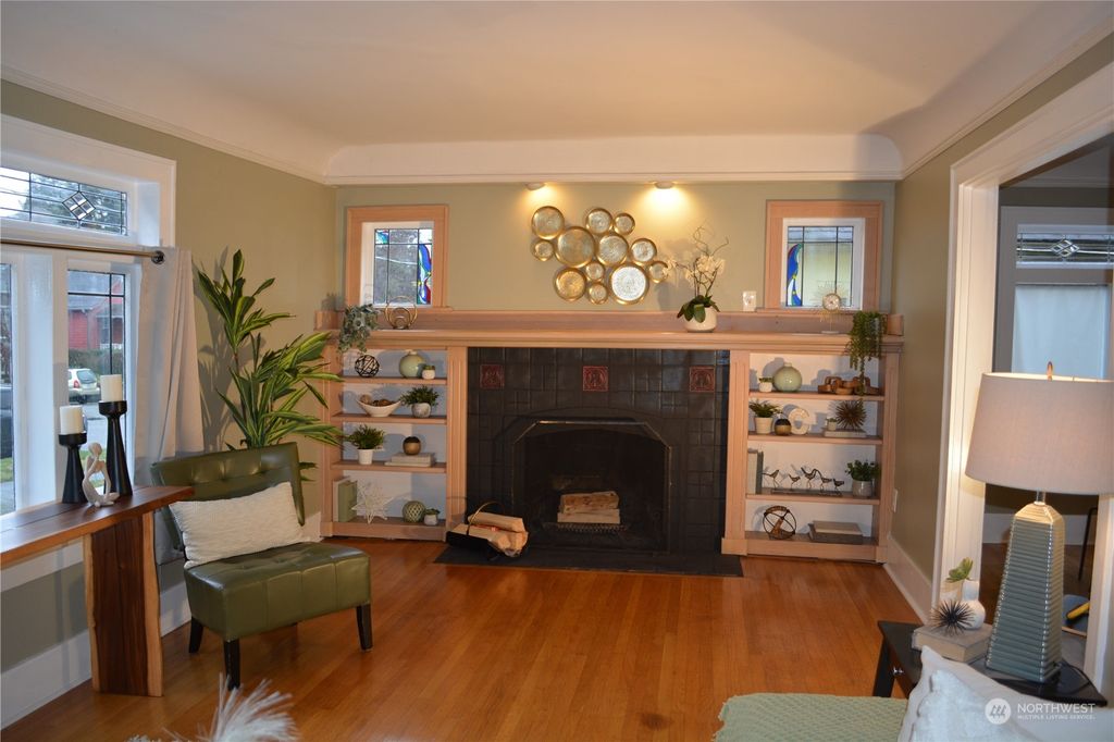 Photo of 8017 Stroud Avenue N, Seattle, WA 98103 (MLS # 2199394)