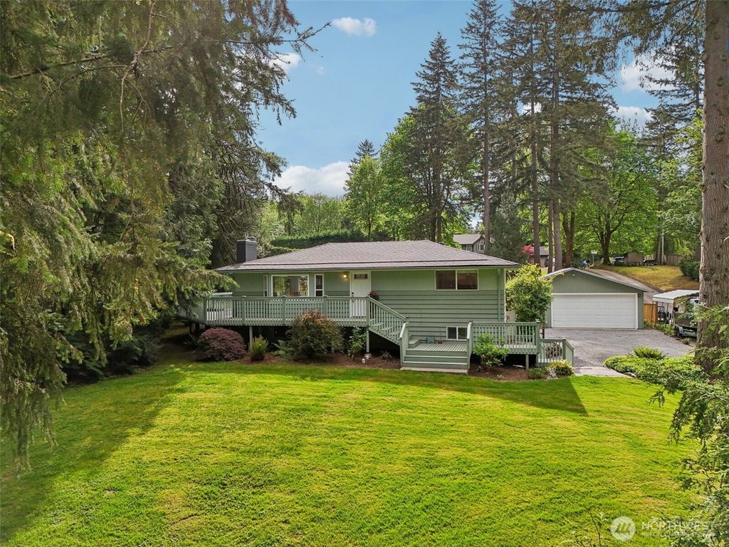 Photo of 19722 170th Avenue NE, Woodinville, WA 98072 (MLS # 2370739)