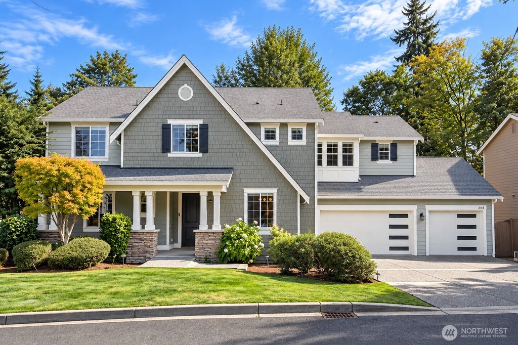 Photo of 208 107th Place SE, Bellevue, WA 98004 (MLS # 2588589)