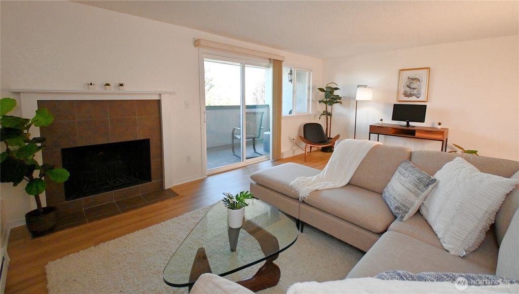 Photo of 2423 Grand Avenue #1, Everett, WA 98201 (MLS # 2412123)