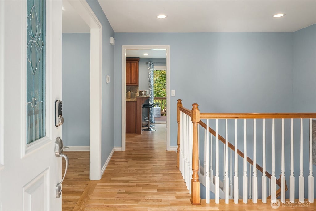 Photo of 4909 122nd Avenue SE, Bellevue, WA 98006 (MLS # 2580135)