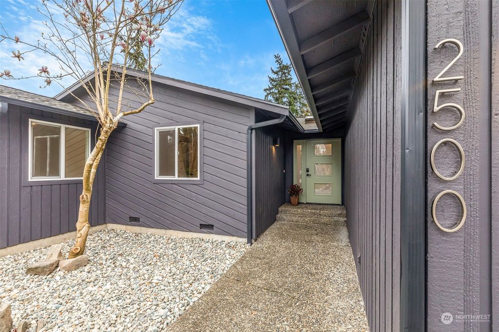 Photo of 2500 234th Place SW, Brier, WA 98036 (MLS # 2056290)