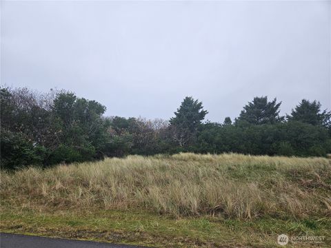 Photo of 486 Moose Court SW, Ocean Shores, WA 98569 (MLS # 2457531)