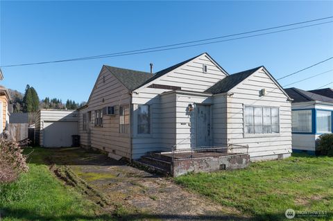 Photo of 237 Emerson Avenue, Hoquiam, WA 98550 (MLS # 2490129)