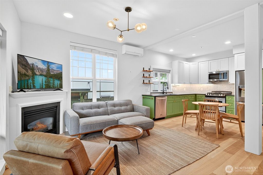 Photo of 414 Malden Avenue E #B, Seattle, WA 98112 (MLS # 2439253)