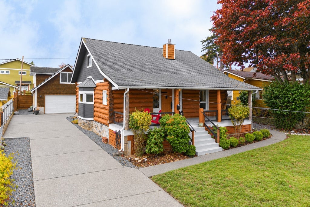 Photo of 1411 16th Street, Anacortes, WA 98221 (MLS # 2599255)