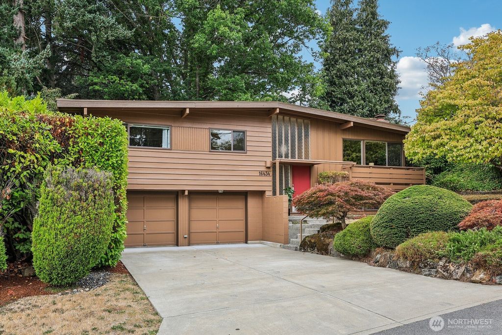 Photo of 16434 SE 9th Street, Bellevue, WA 98008 (MLS # 2401979)
