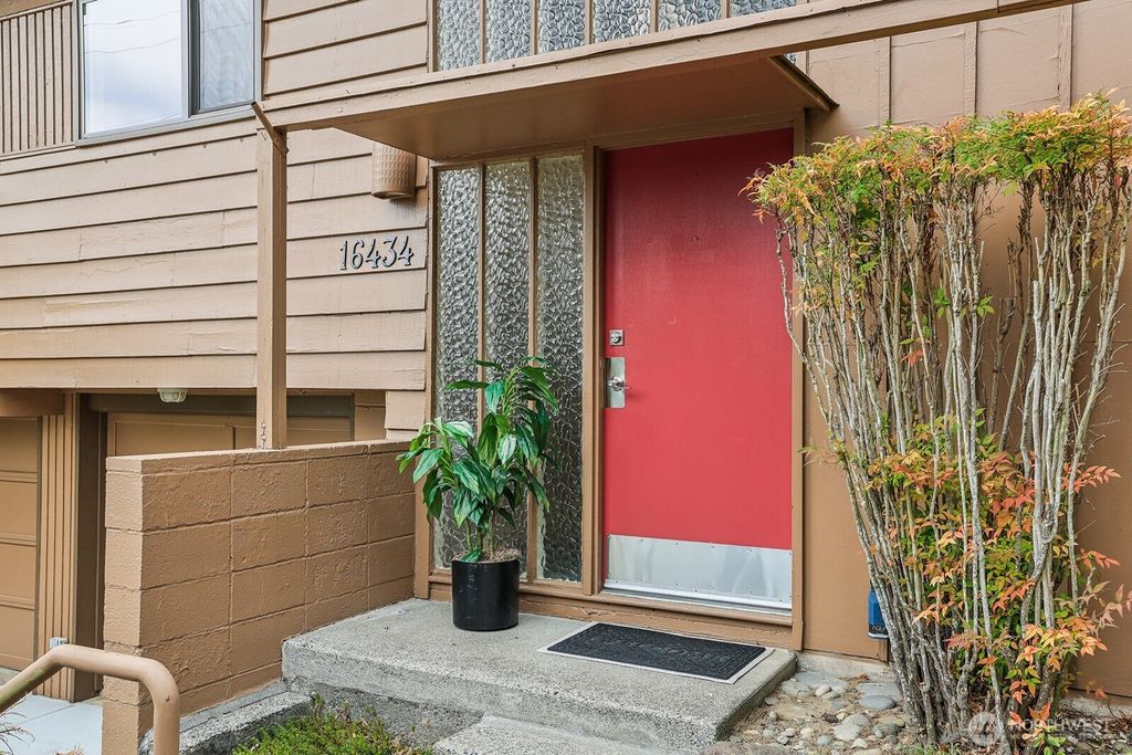 Photo of 16434 SE 9th Street, Bellevue, WA 98008 (MLS # 2401979)