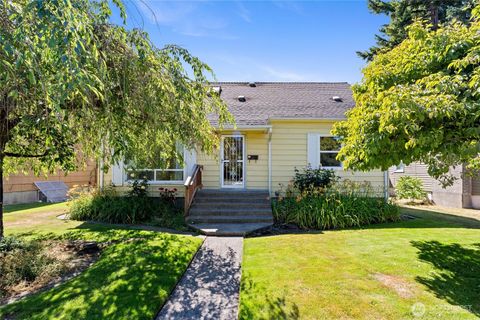 Photo of 1010 N Union Avenue, Tacoma, WA 98406 (MLS # 2543544)