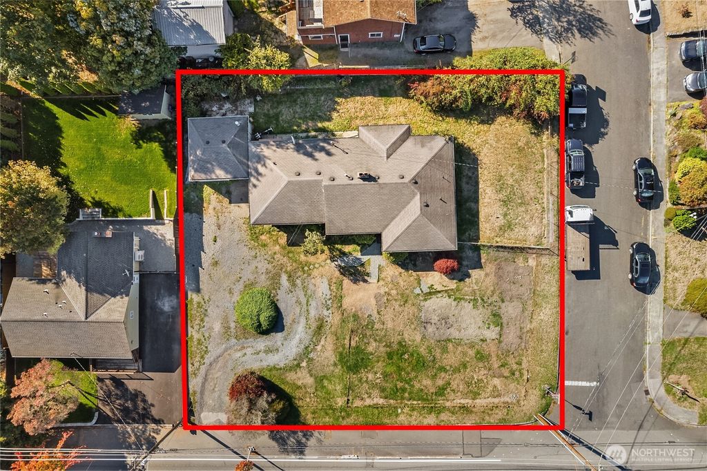 Photo of 23902 W 48th Avenue, Mountlake Terrace, WA 98043 (MLS # 2441246)