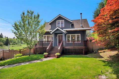 Photo of 5829 S 2nd Avenue, Everett, WA 98208 (MLS # 2522865)