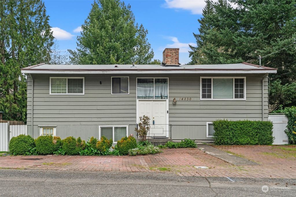 Photo of 14230 NE 80th Place, Redmond, WA 98052 (MLS # 2214852)