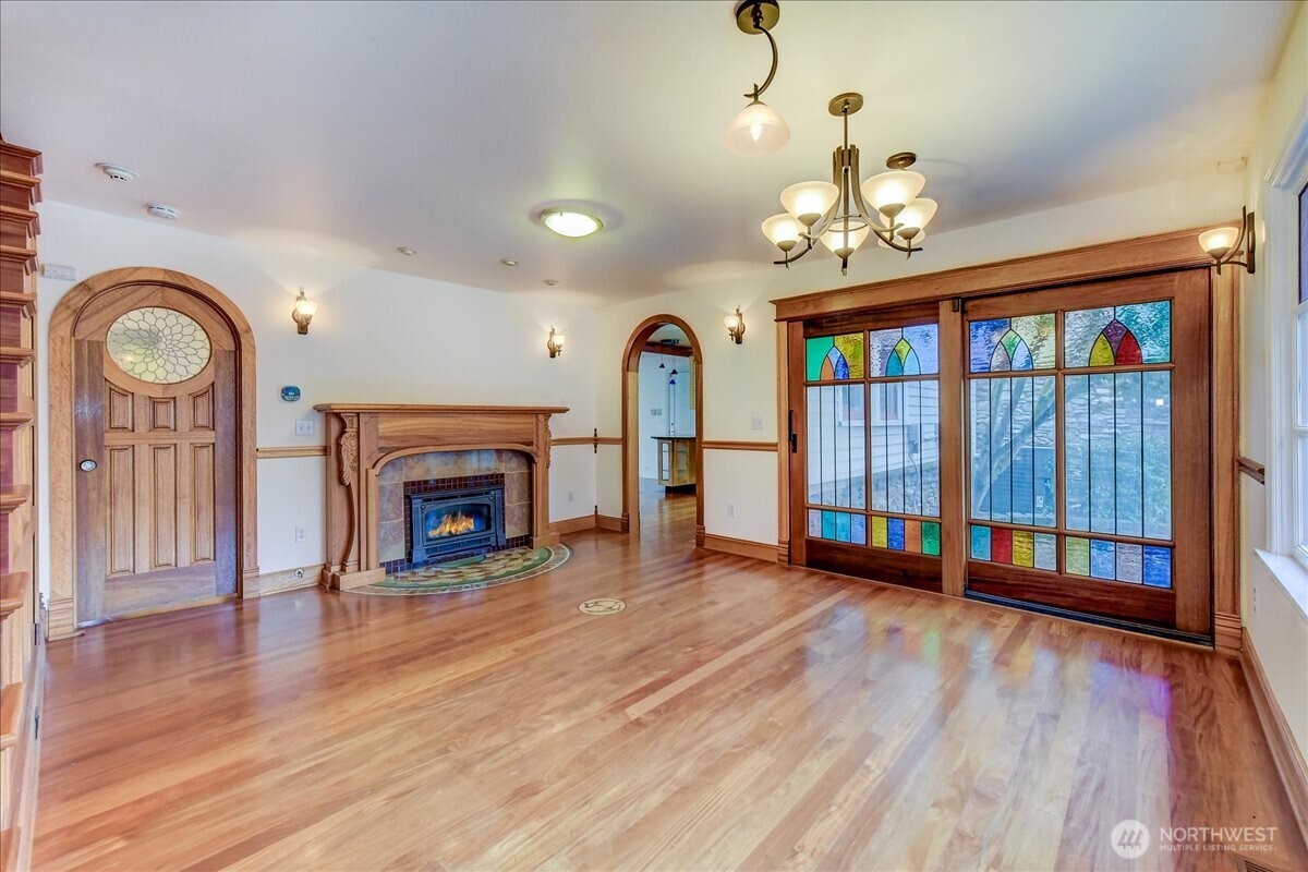 1313 Washington Street