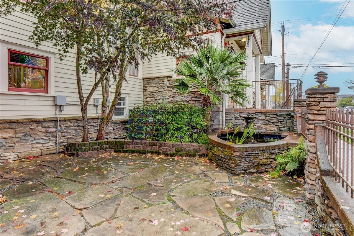 1313 Washington Street