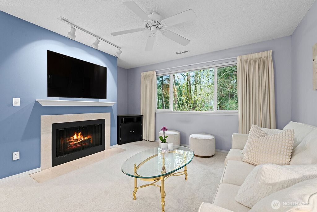 Photo of 9919 NE 144th Lane #606, Kirkland, WA 98034 (MLS # 2488942)