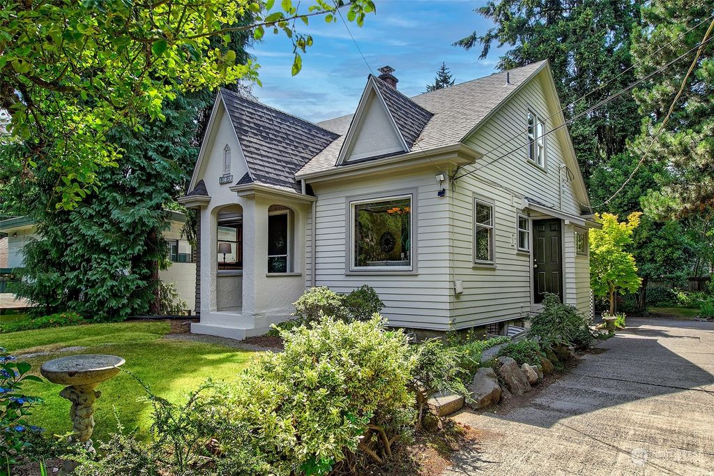 Photo of 13039 3rd Avenue NE, Seattle, WA 98125 (MLS # 2269997)