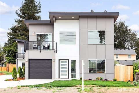 Photo of 846 SW 136th St #1, Burien, WA 98166 (MLS # 2471975)