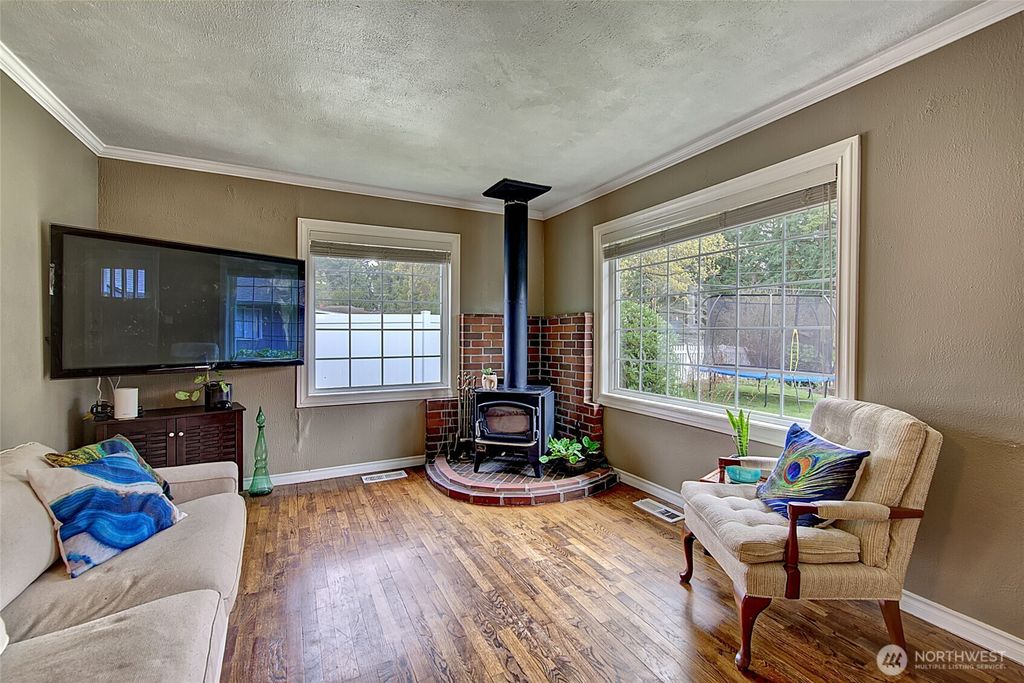 Photo of 8829 231st Street SW, Edmonds, WA 98026 (MLS # 2519156)