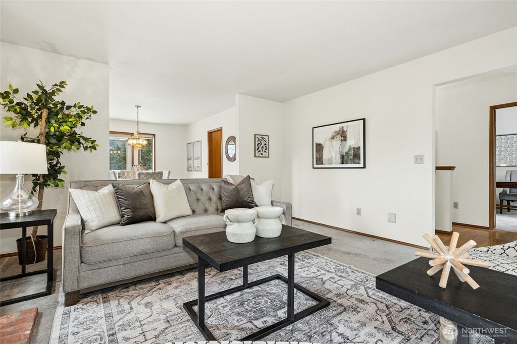 Photo of 2420 Squak Mountain Loop SW, Issaquah, WA 98027 (MLS # 2500762)