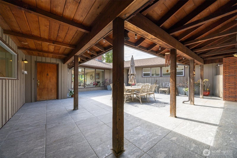 204 Hawthorn Road