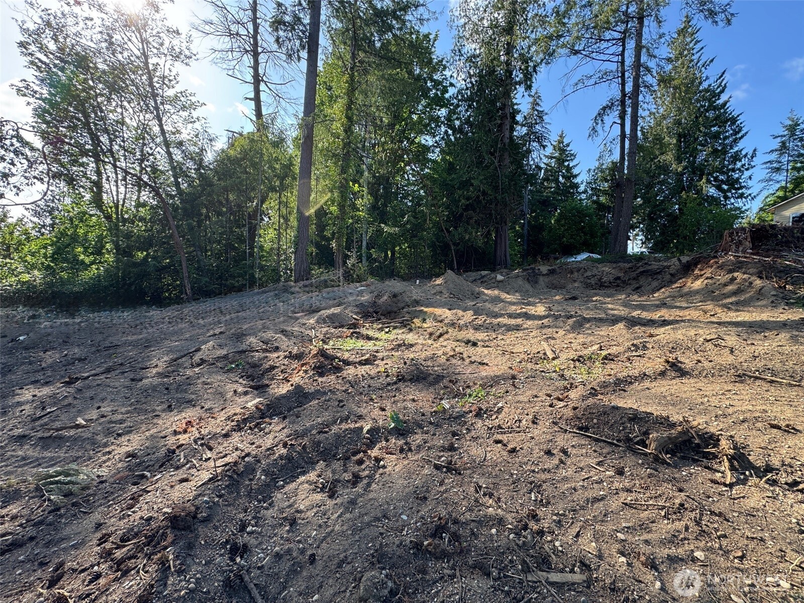 0 E panorama Lot15
