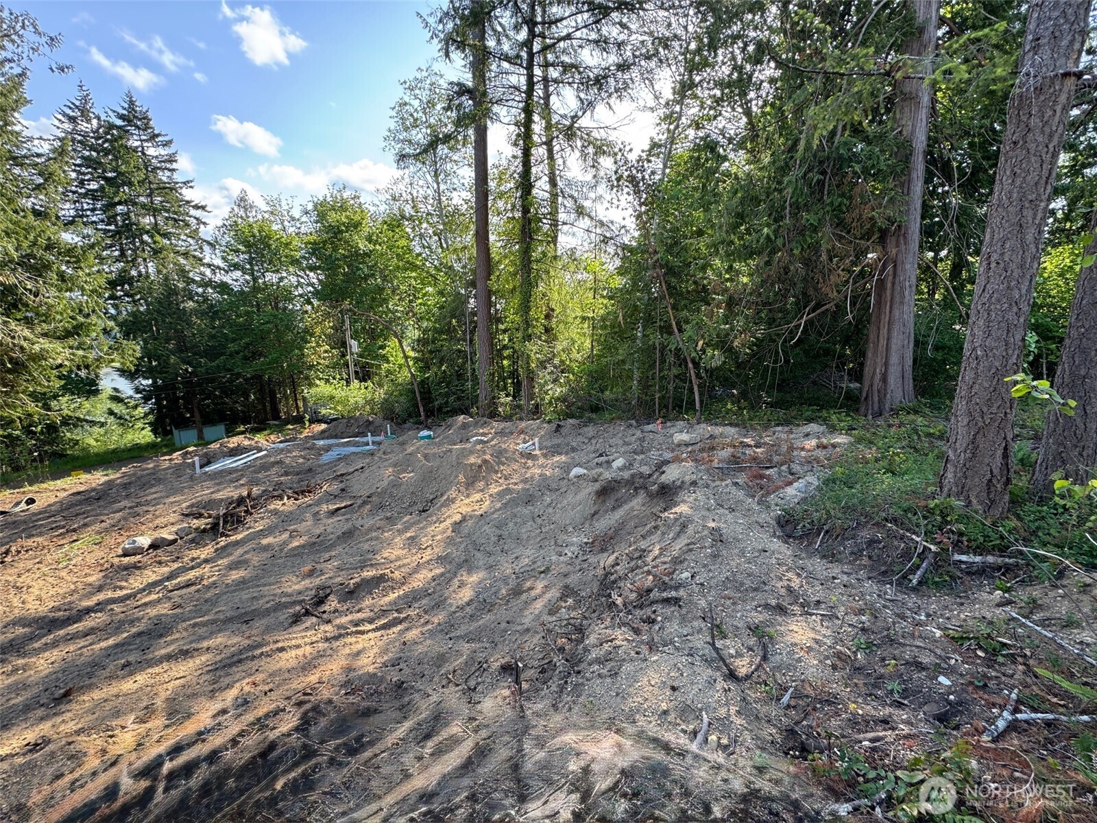 0 E panorama Lot15