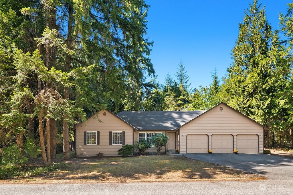 Photo of 11519 320th Avenue NE, Carnation, WA 98014 (MLS # 2150632)