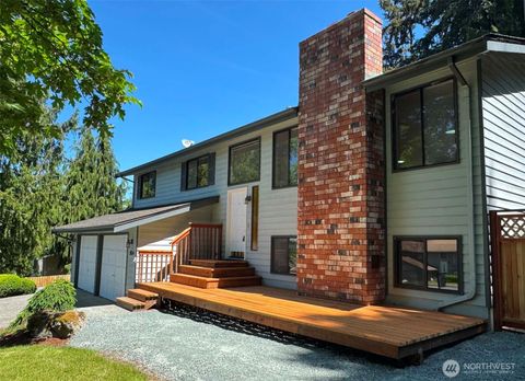 Photo of 904 N Waugh Road, Mount Vernon, WA 98273 (MLS # 2526745)