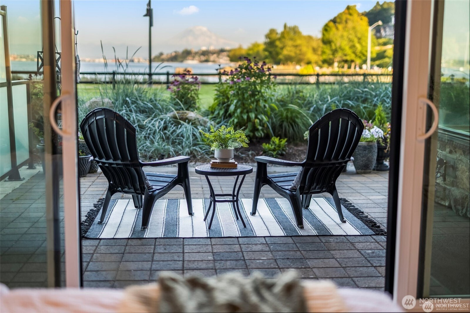 4907 Main Street 118