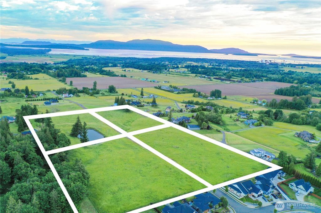 Photo of 5877 W 26th Crest, Ferndale, WA 98248 (MLS # 2507543)