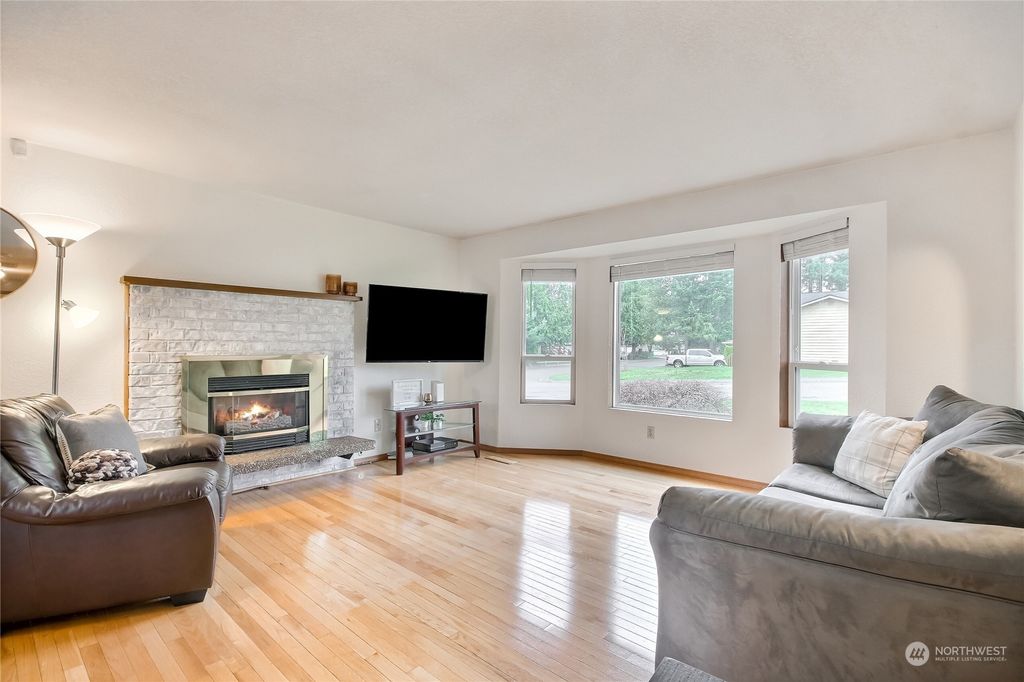 Photo of 17517 30th Drive SE, Bothell, WA 98012 (MLS # 2308292)