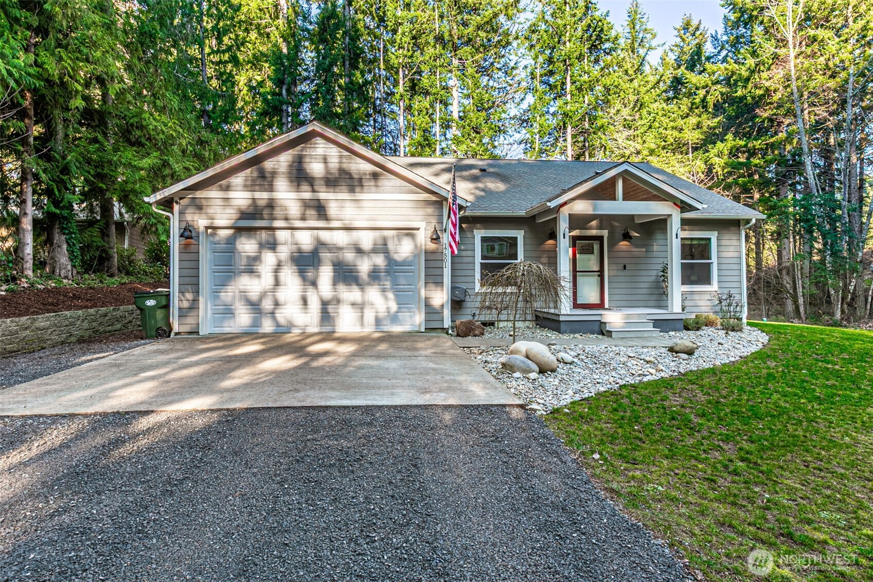 17501 Clearwood Boulevard SE