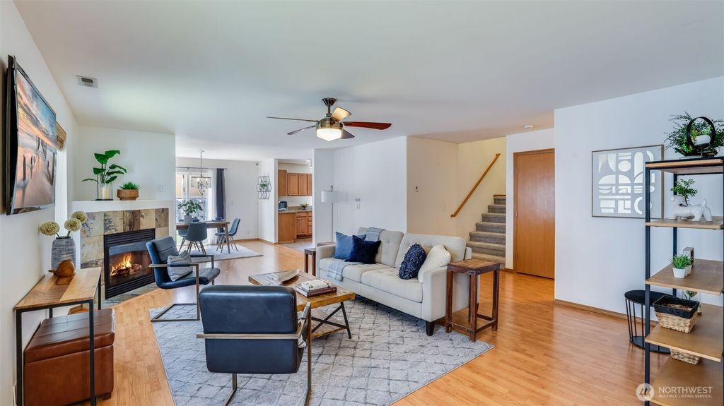 Photo of 28843 213th Court SE, Kent, WA 98042 (MLS # 2469904)