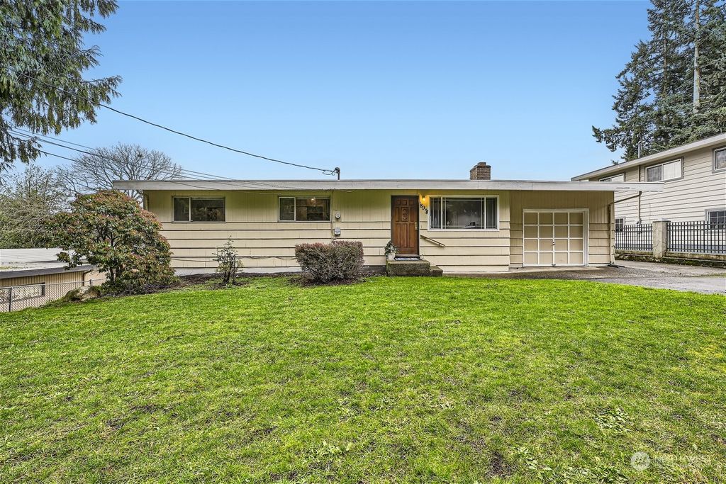 Photo of 18928 46th Avenue S, SeaTac, WA 98188 (MLS # 2188395)