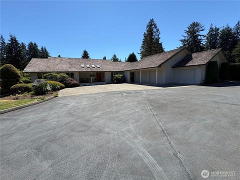 Photo of 721 Fairway Drive, Aberdeen, WA 98520 (MLS # 2567513)