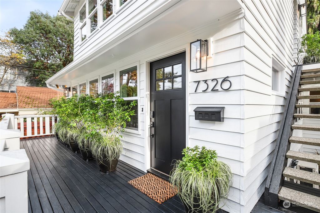Photo of 7326 47th Avenue SW, Seattle, WA 98136 (MLS # 2170280)