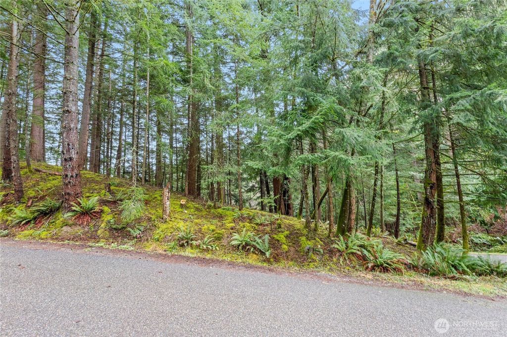 Photo of 2 Oval Court, Bellingham, WA 98229 (MLS # 2490081)