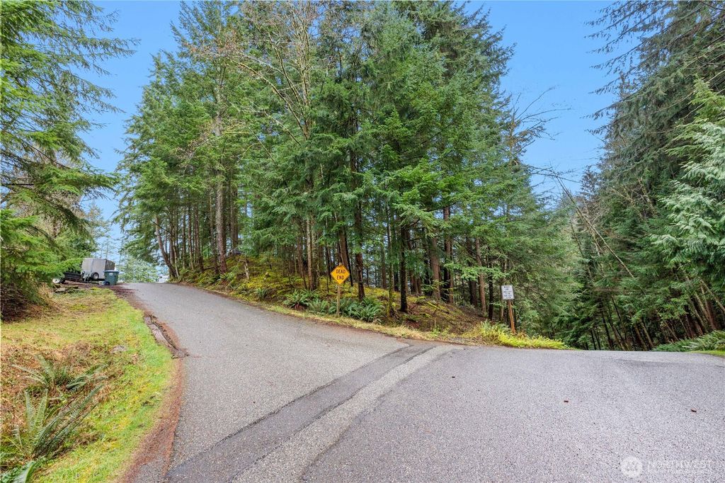 Photo of 2 Oval Court, Bellingham, WA 98229 (MLS # 2490081)