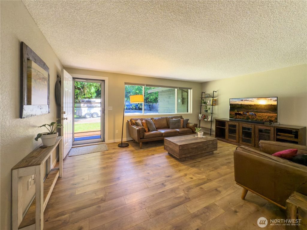 Photo of 17714 Robinhood Lane, Snohomish, WA 98290 (MLS # 2393000)