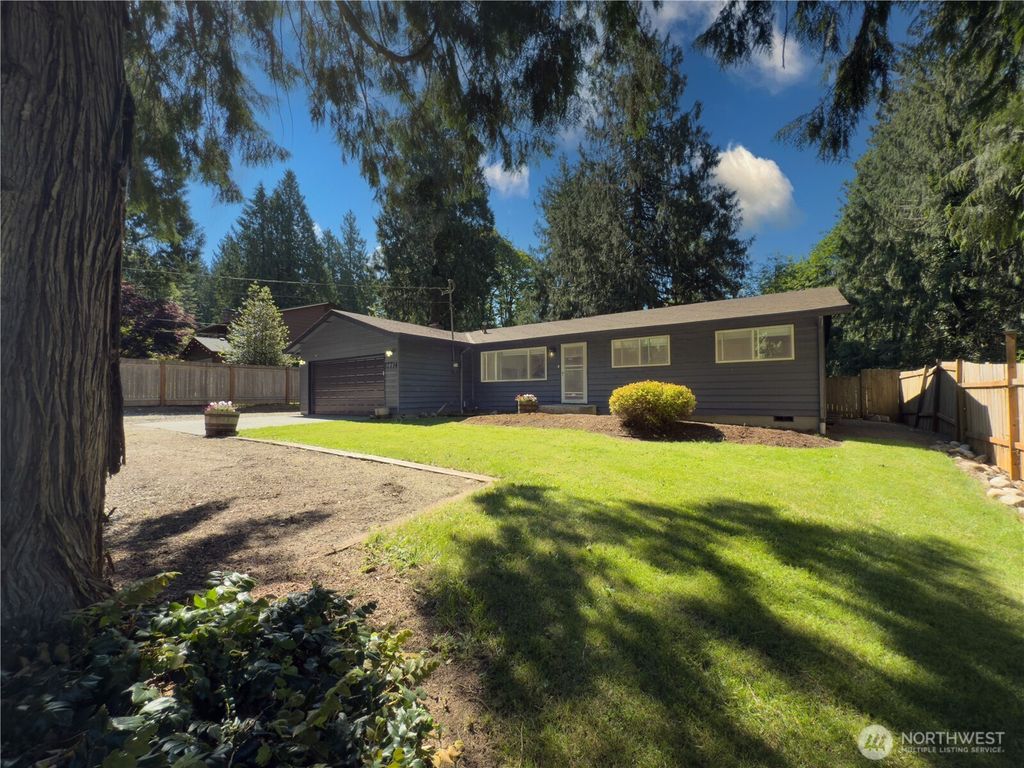 Photo of 17714 Robinhood Lane, Snohomish, WA 98290 (MLS # 2393000)