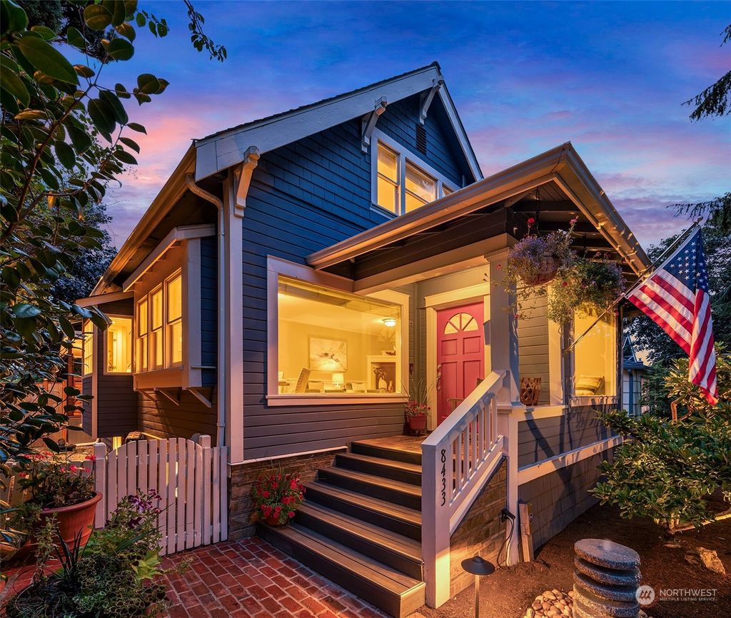 Photo of 8433 17th Avenue SW, Seattle, WA 98106 (MLS # 2285792)