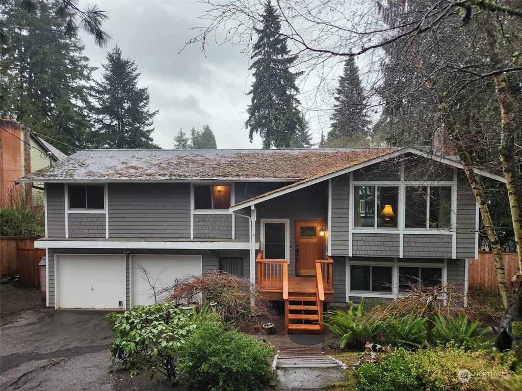 Photo of 15036 Ashworth Avenue N, Shoreline, WA 98133 (MLS # 2328817)