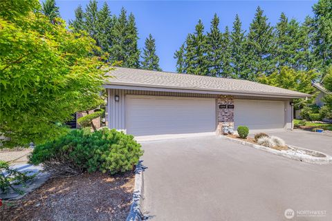 Photo of 14208 NE 2nd Place, Bellevue, WA 98007 (MLS # 2481811)