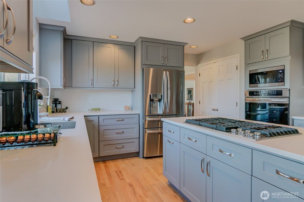 Photo of 13943 209th Avenue NE, Woodinville, WA 98077 (MLS # 2414779)