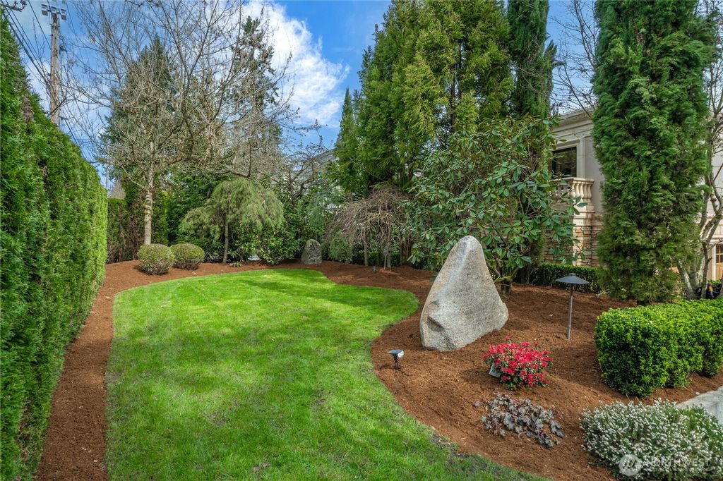 Photo of 1444 Evergreen Point Rd Rd, Medina, WA 98039 (MLS # 2496079)