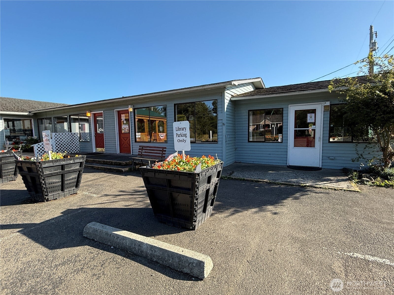 1910 Bay Avenue