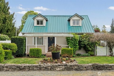 Photo of 1922 76th Street Ct E, Tacoma, WA 98404 (MLS # 2514306)